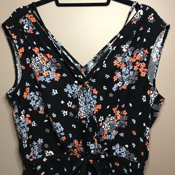 •NWOT• Ann Taylor LOFT Bouquet Toss Jumpsuit M - Picture 3 of 8